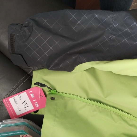 Diamond Candy rain coat - Picture 2 of 2